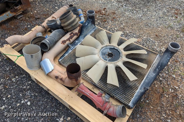 image for item DR6963 2003 Cummins ISX 475