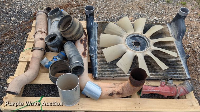 image for item DR6963 2003 Cummins ISX 475