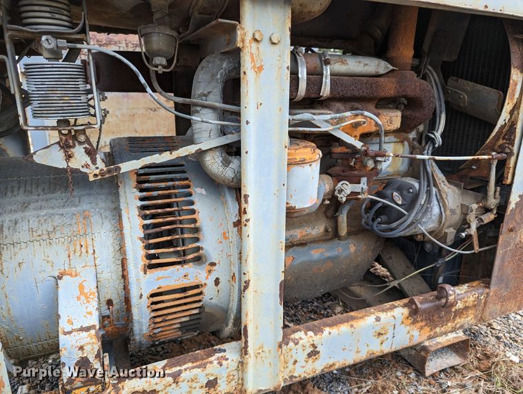 image for item DR6964 Lincoln SA-200  welder/generator