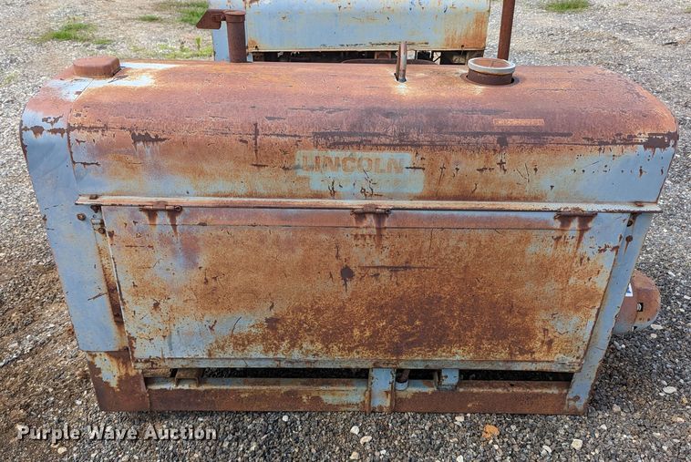 image for item DR6965 Lincoln SA-200  welder/generator