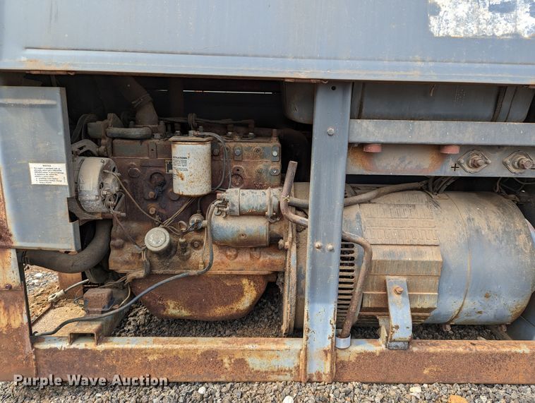 image for item DR6965 Lincoln SA-200  welder/generator