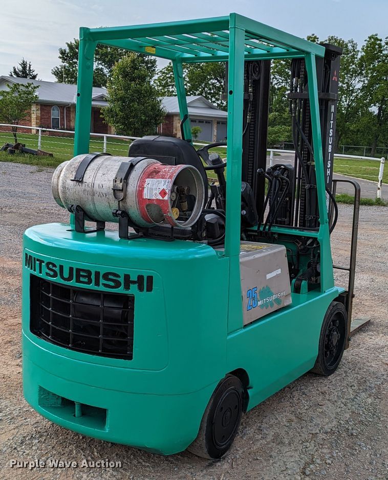 image for item DR6971 Mitsubishi FGC25  forklift