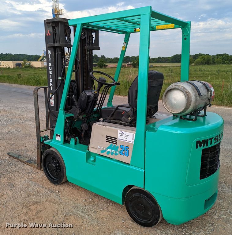 image for item DR6971 Mitsubishi FGC25  forklift