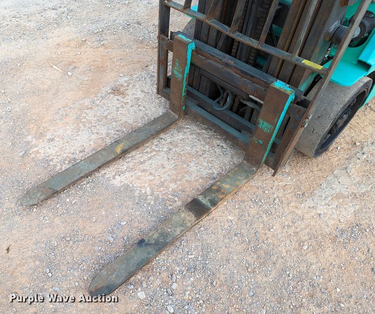 image for item DR6971 Mitsubishi FGC25  forklift