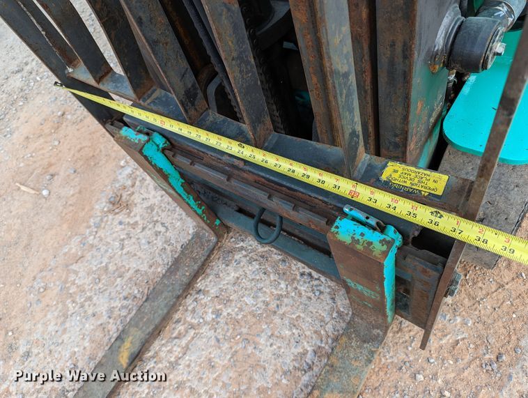 image for item DR6971 Mitsubishi FGC25  forklift