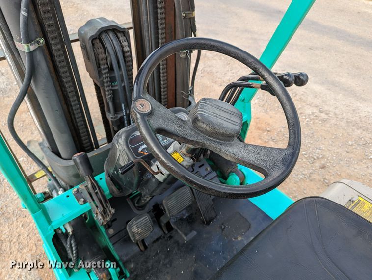 image for item DR6971 Mitsubishi FGC25  forklift