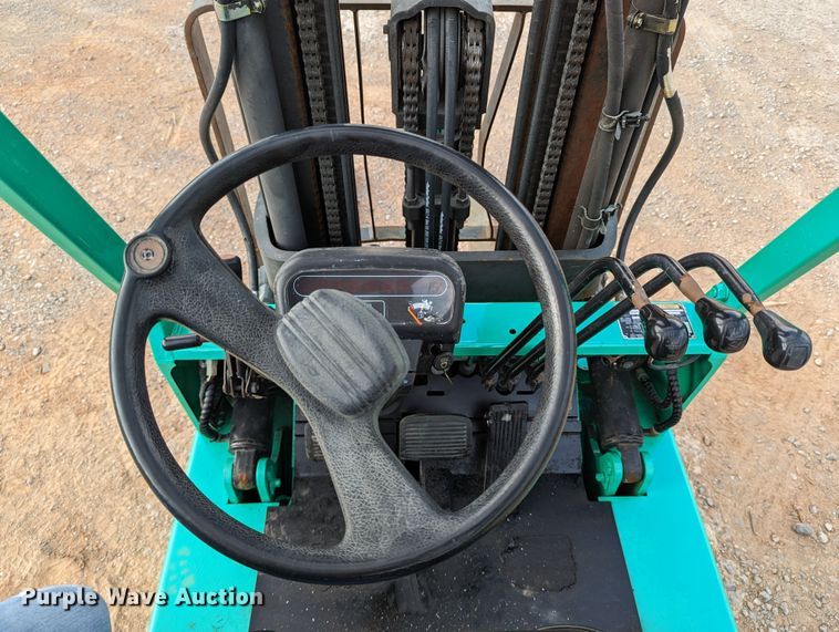 image for item DR6971 Mitsubishi FGC25  forklift