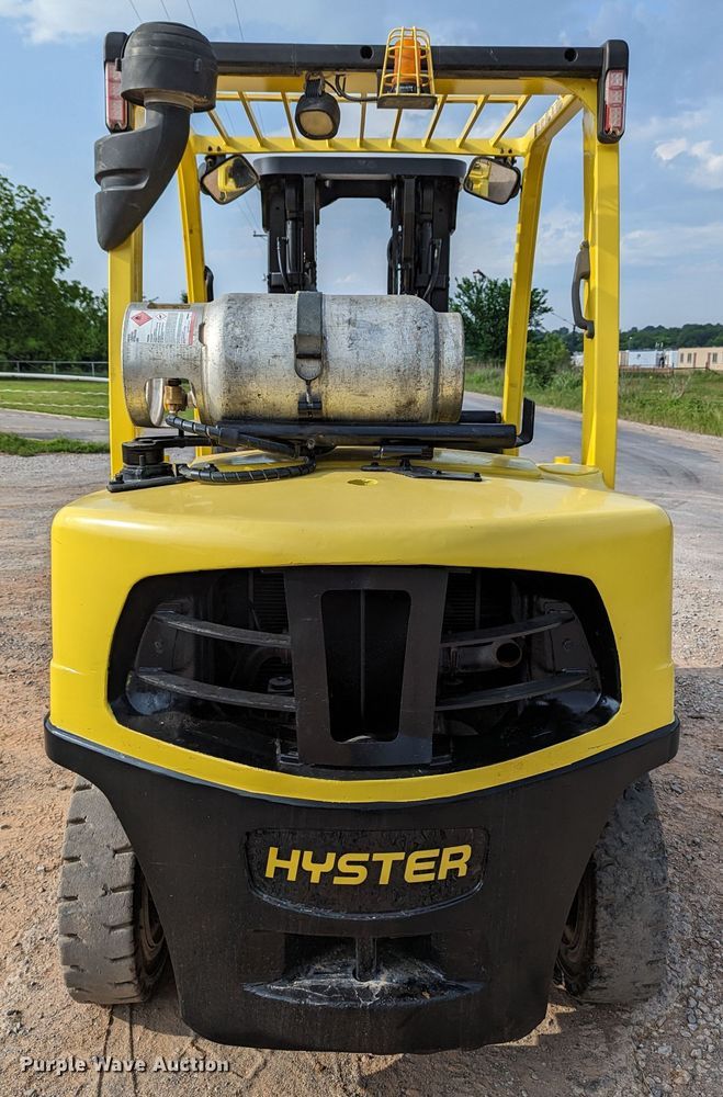 image for item DR6972 2013 Hyster H80FT  forklift