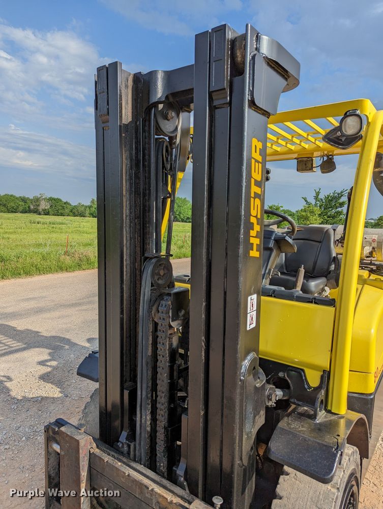 image for item DR6972 2013 Hyster H80FT  forklift