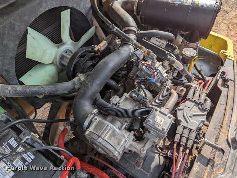 image for item DR6972 2013 Hyster H80FT  forklift