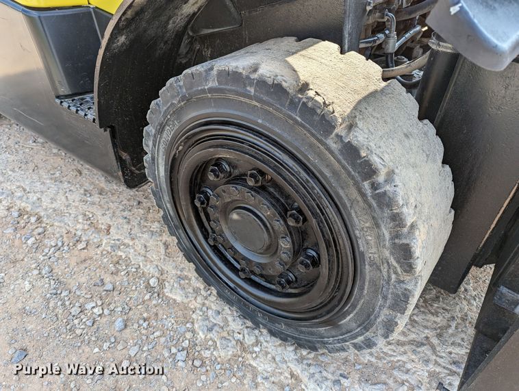 image for item DR6972 2013 Hyster H80FT  forklift