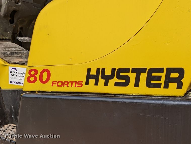 image for item DR6972 2013 Hyster H80FT  forklift