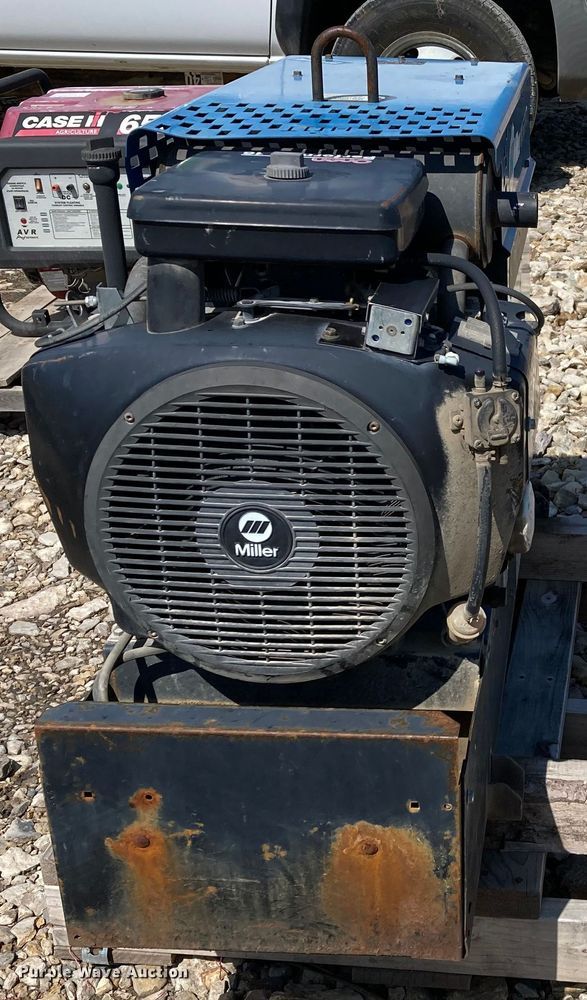 image for item HN9870 Miller Bobcat 225G  welder/generator