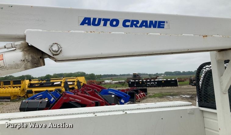 image for item HN9874 2004 Ford F450 Super Duty  utility / service truck