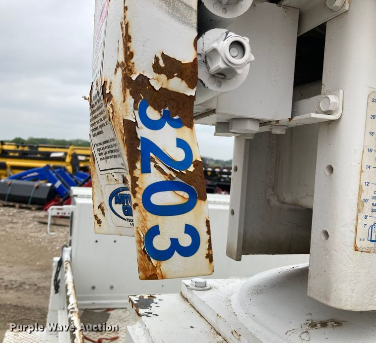 image for item HN9874 2004 Ford F450 Super Duty  utility / service truck