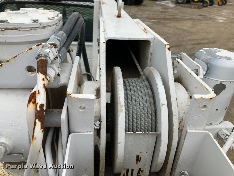 image for item HN9874 2004 Ford F450 Super Duty  utility / service truck