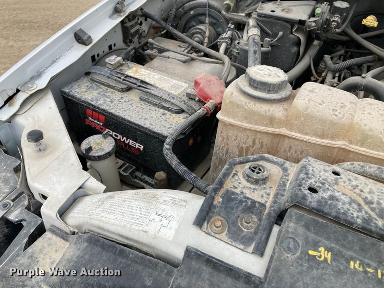 image for item HN9874 2004 Ford F450 Super Duty  utility / service truck