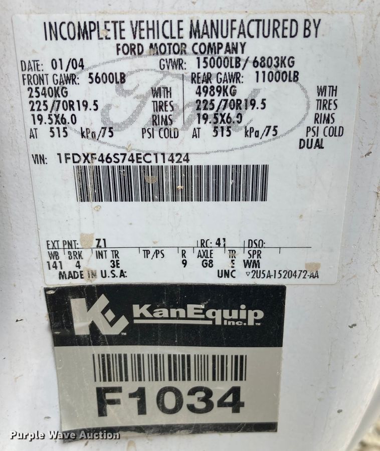 image for item HN9874 2004 Ford F450 Super Duty  utility / service truck