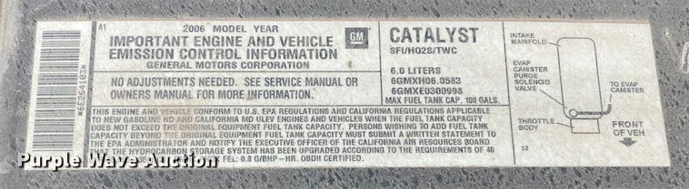 image for item HN9875 2006 Chevrolet Silverado 2500HD  utility bed pickup truck