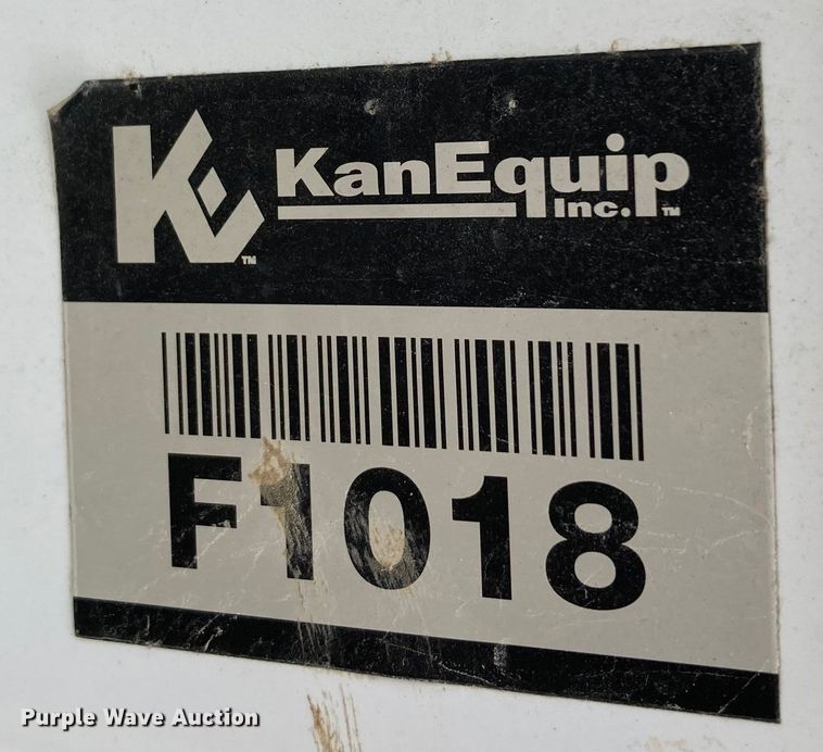 image for item HN9875 2006 Chevrolet Silverado 2500HD  utility bed pickup truck