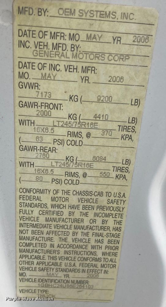 image for item HN9875 2006 Chevrolet Silverado 2500HD  utility bed pickup truck