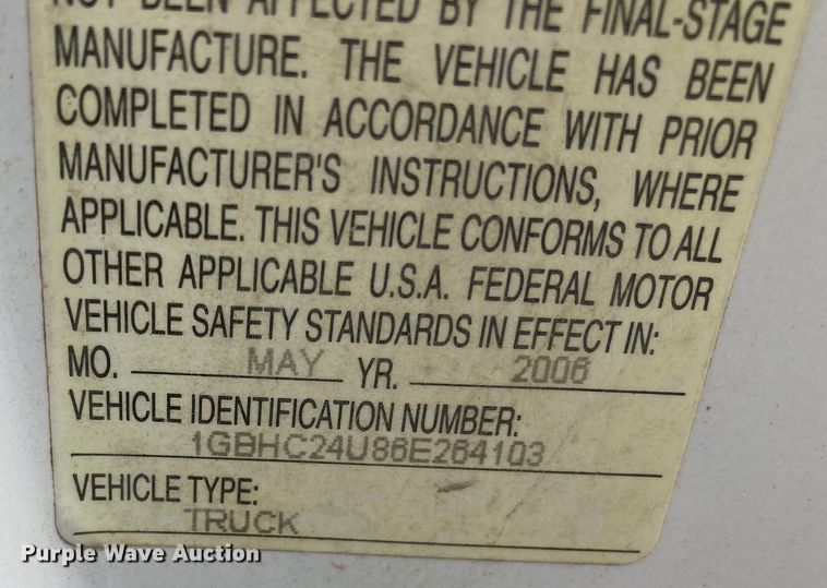 image for item HN9875 2006 Chevrolet Silverado 2500HD  utility bed pickup truck