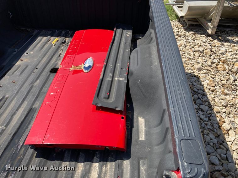 image for item HN9876 Ford  pickup truck bed