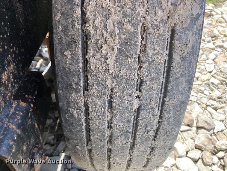 image for item HN9879 2016 Quality Trailer  tilt deck utility trailer