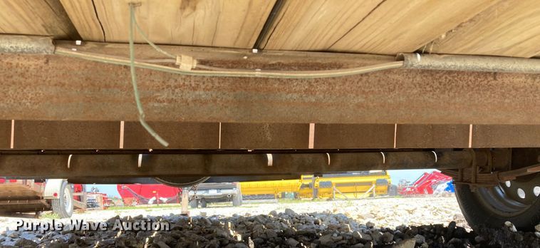 image for item HN9881 2008 Diamond T 7710  utility trailer