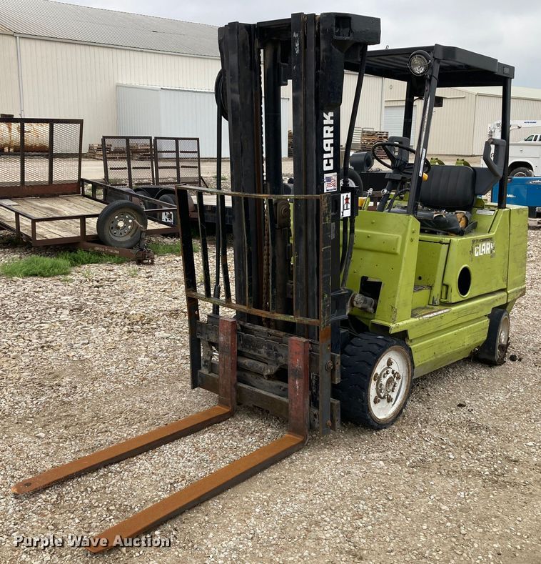 image for item HN9882 Clark GCS25MB  forklift