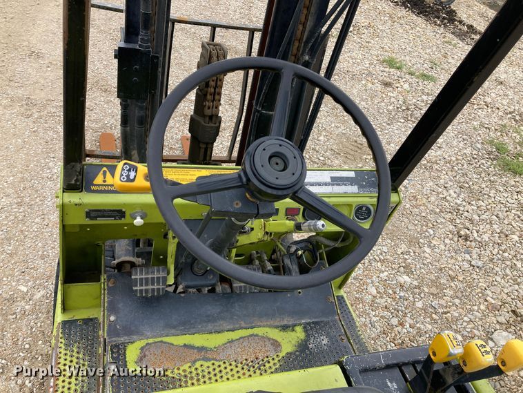 image for item HN9882 Clark GCS25MB  forklift