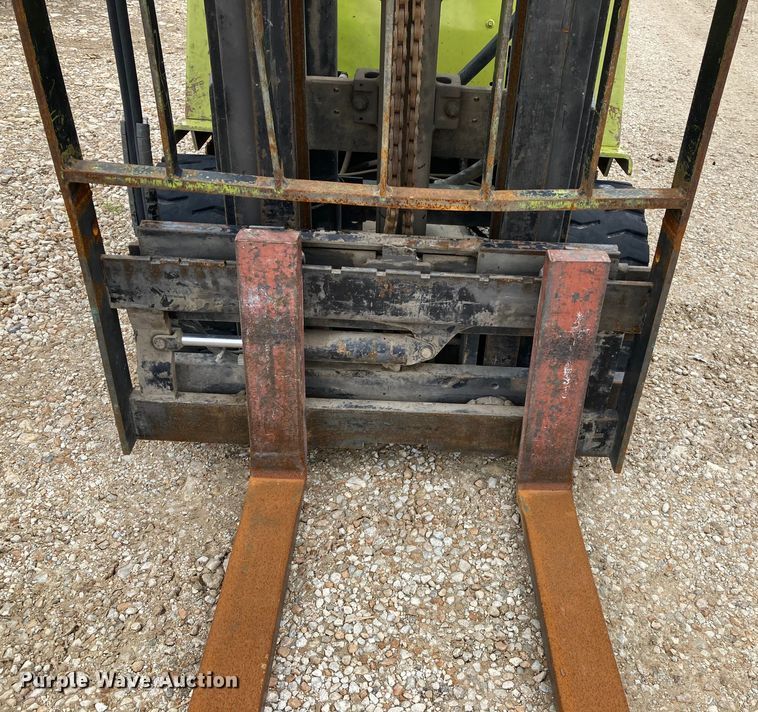 image for item HN9882 Clark GCS25MB  forklift
