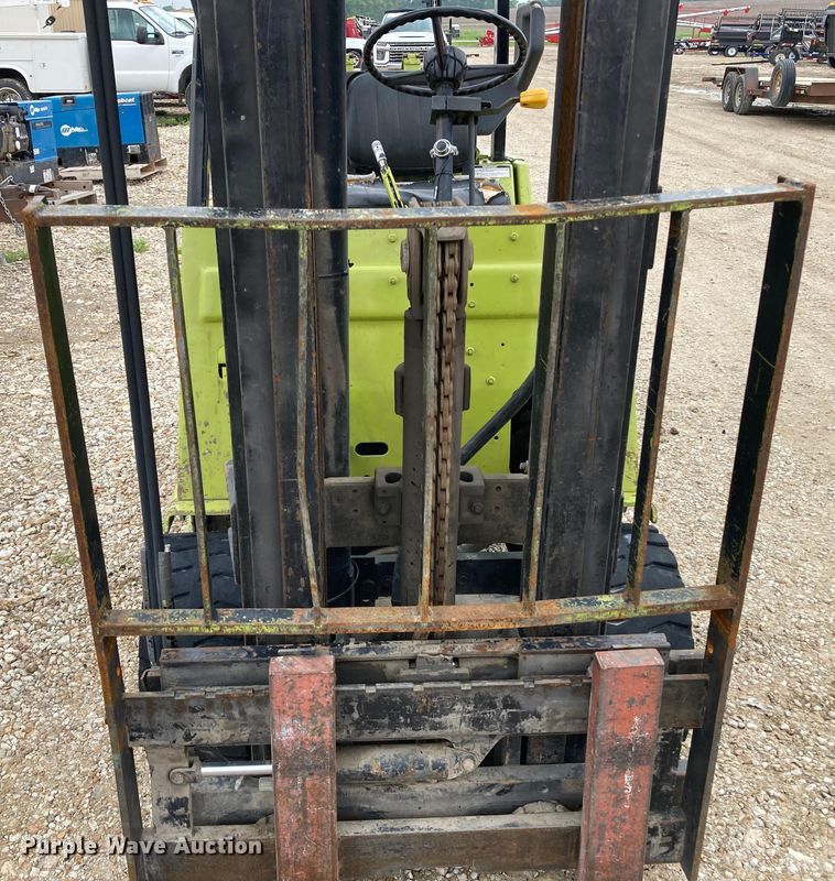 image for item HN9882 Clark GCS25MB  forklift