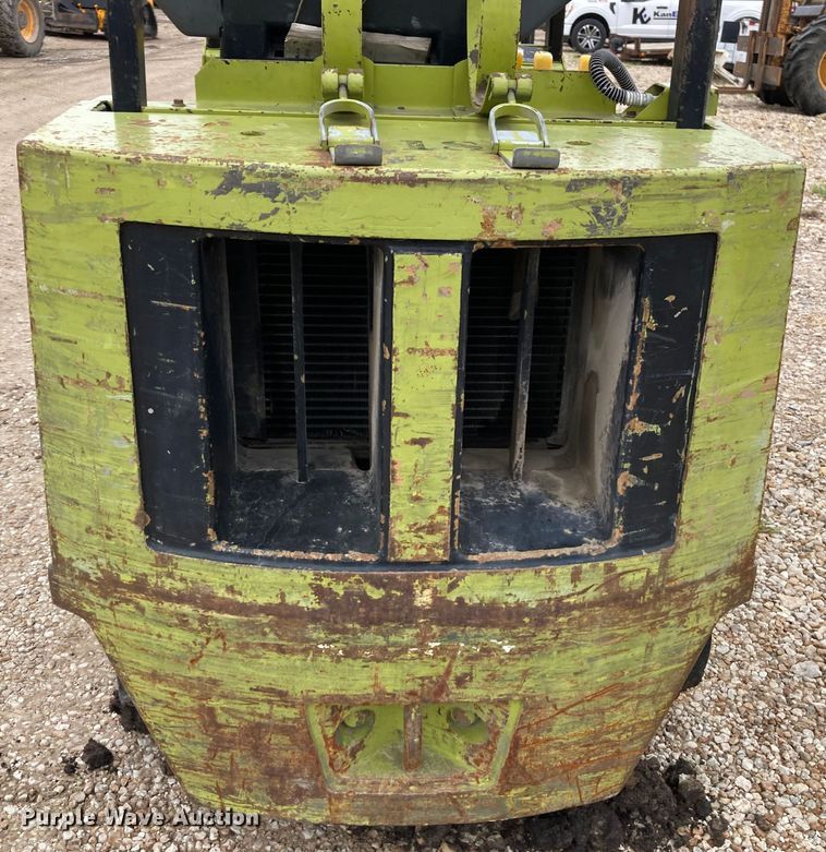 image for item HN9882 Clark GCS25MB  forklift