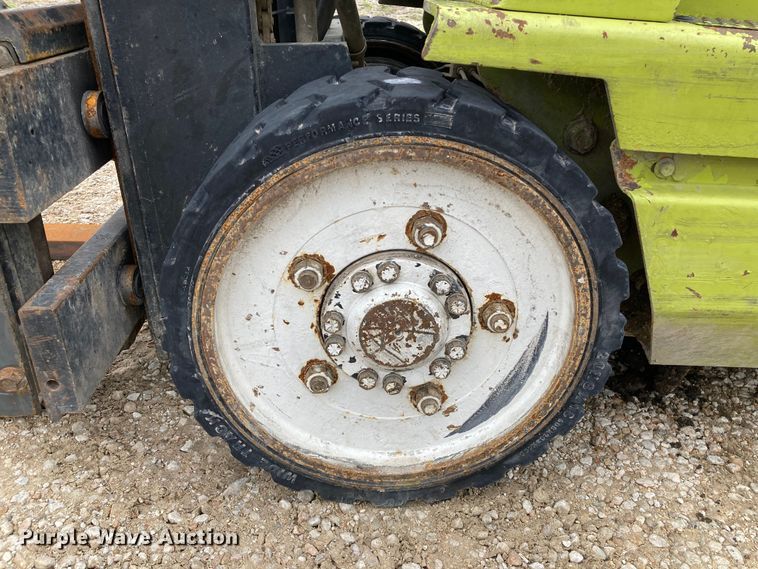 image for item HN9882 Clark GCS25MB  forklift