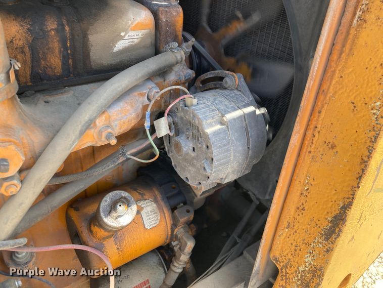 image for item HN9883 Case 586D  forklift