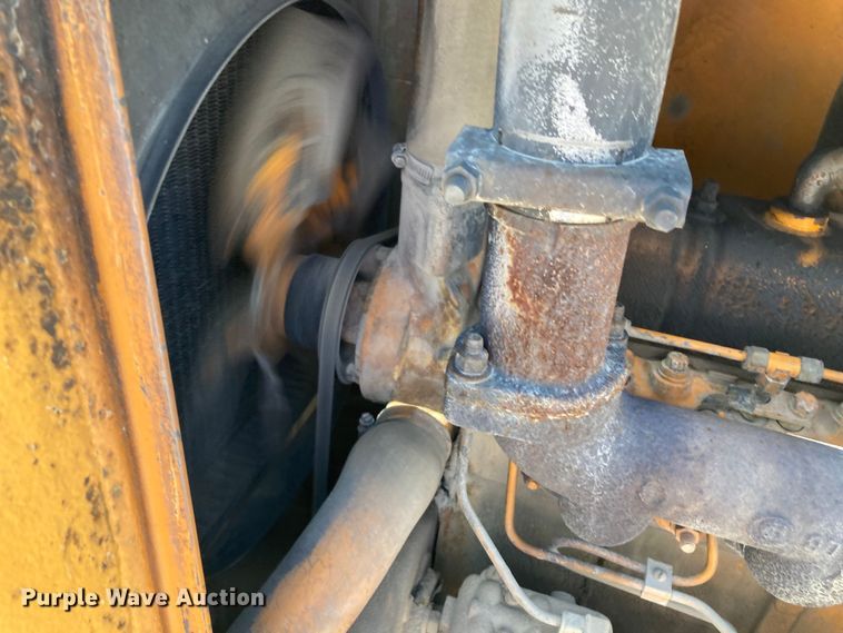 image for item HN9883 Case 586D  forklift