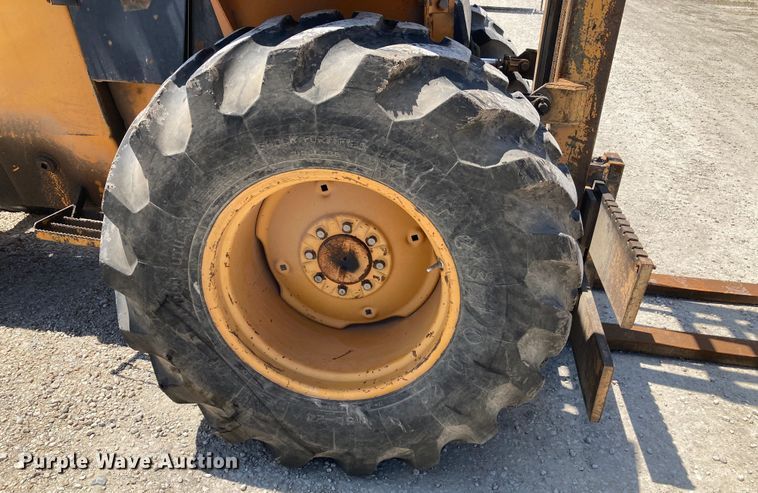 image for item HN9883 Case 586D  forklift