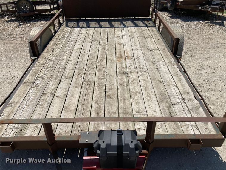 image for item HN9886 2006 PJ Trailers  utility trailer