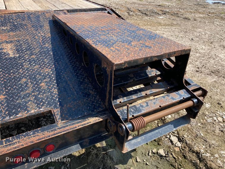 image for item HN9888 2008 Fastline  equipment trailer