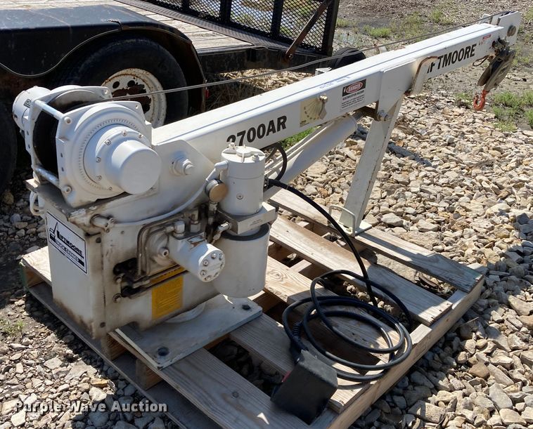 image for item HN9889 Liftmoore 2700AR  crane