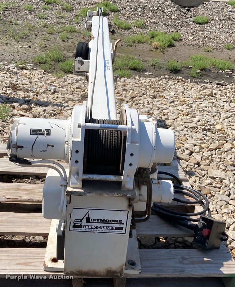 image for item HN9889 Liftmoore 2700AR  crane