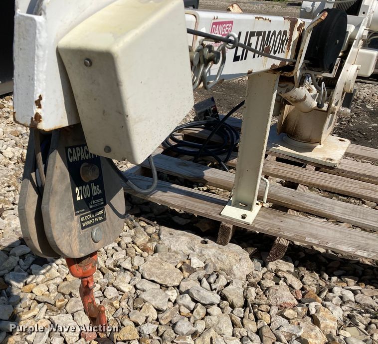 image for item HN9889 Liftmoore 2700AR  crane