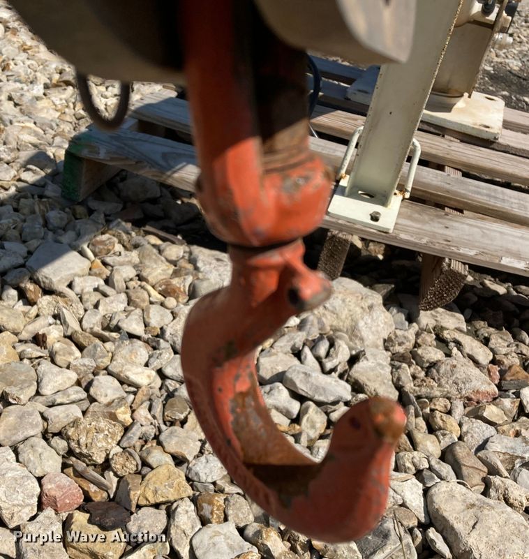 image for item HN9889 Liftmoore 2700AR  crane