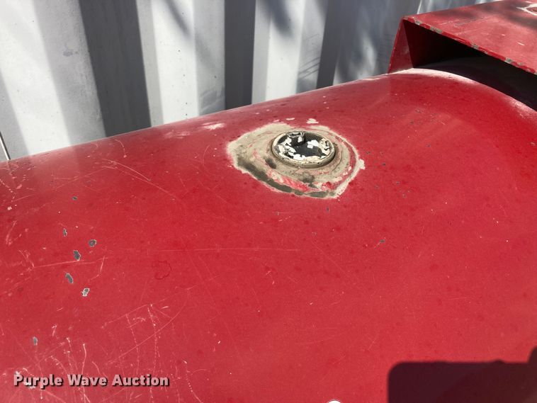 image for item HN9890 Oil tank