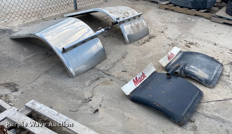 image for item HN9895 (2) quarter fenders