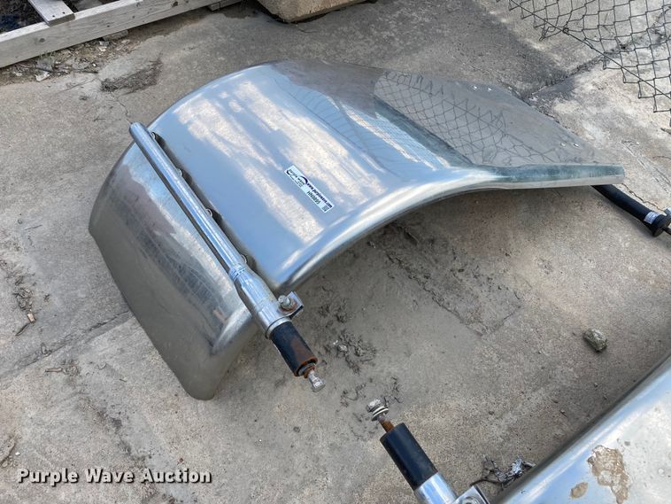 image for item HN9895 (2) quarter fenders