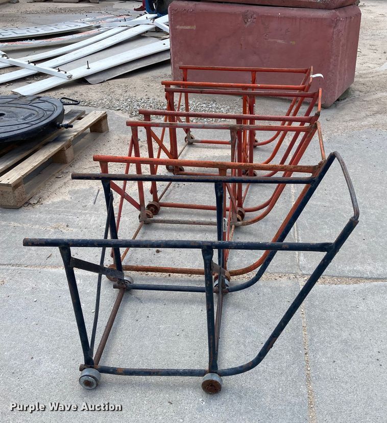 image for item HN9897 (4) drum racks