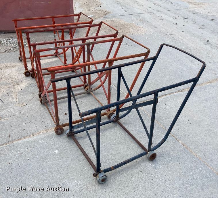 image for item HN9897 (4) drum racks