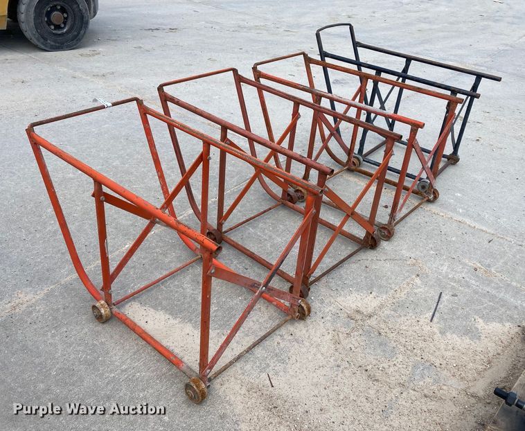 image for item HN9897 (4) drum racks